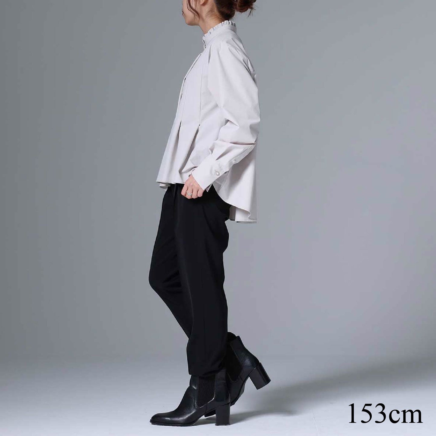 C-BL-83 Robin flower blouse WHITE