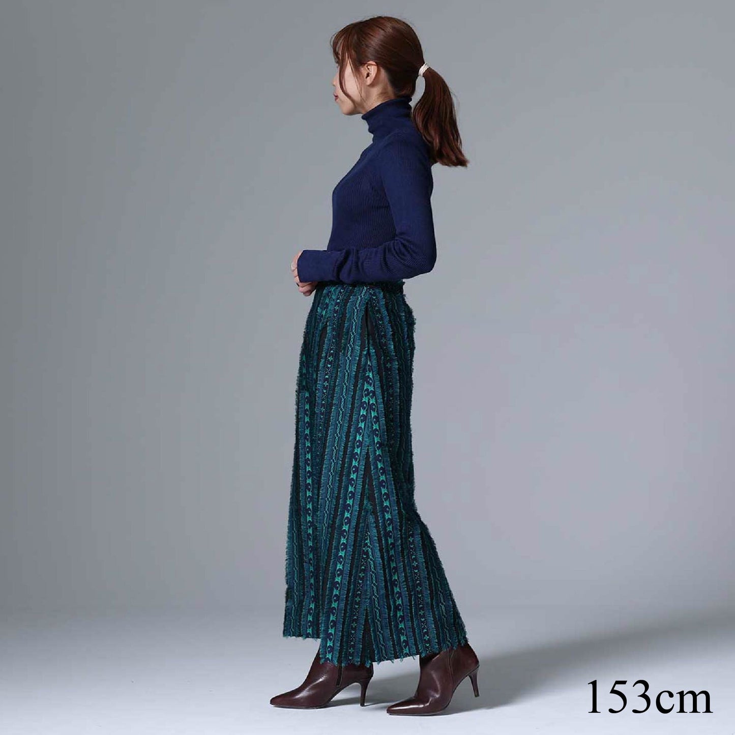 C-BL-83 Robin flower blouse WHITE