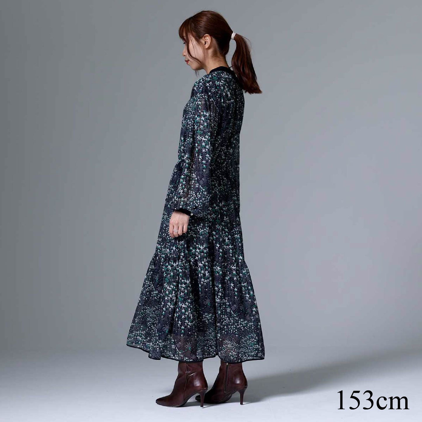 C-BL-83 Robin flower blouse WHITE