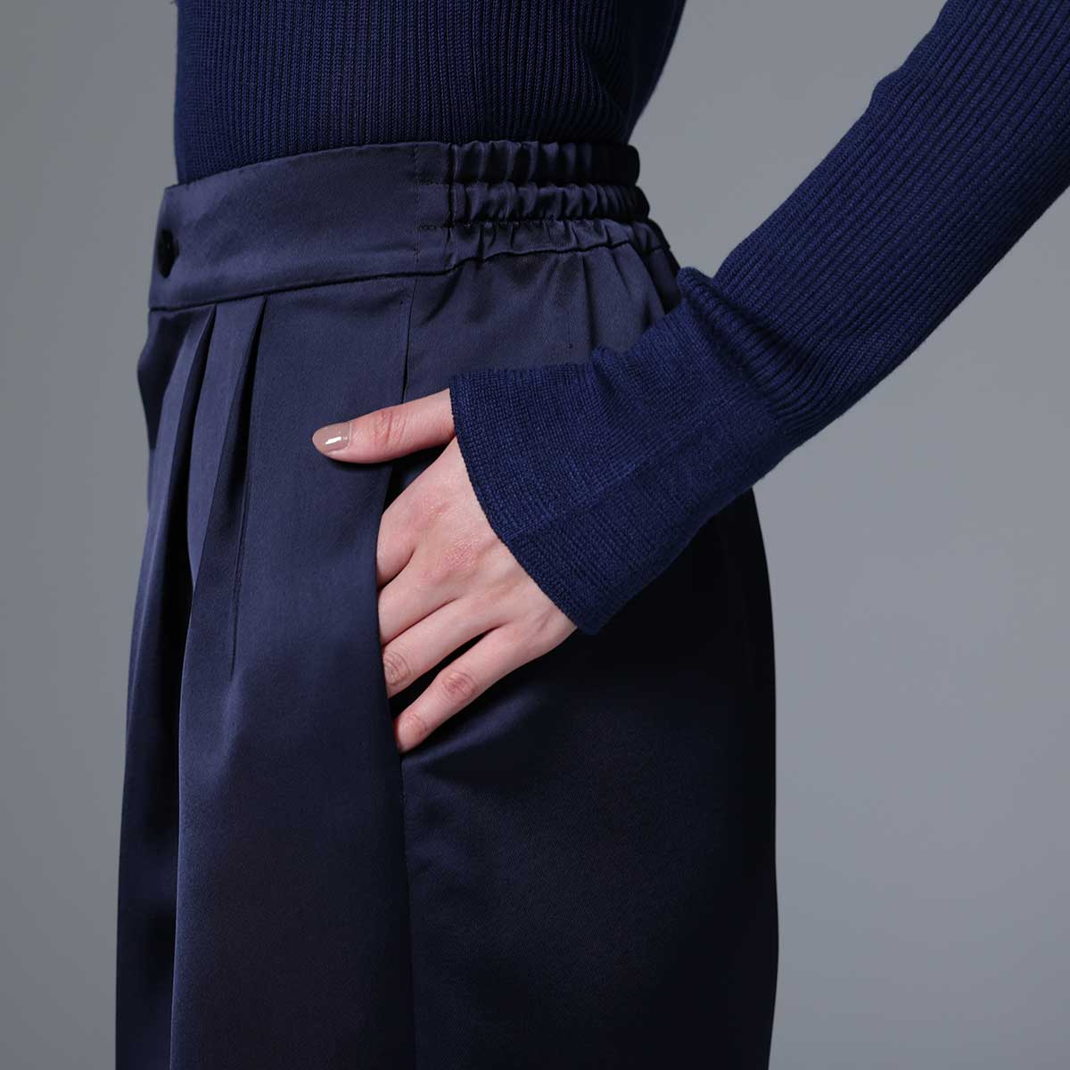 9月下旬~10月上旬お届け予定 F-PT-03「Vintage stretch satin」 Jogger pants