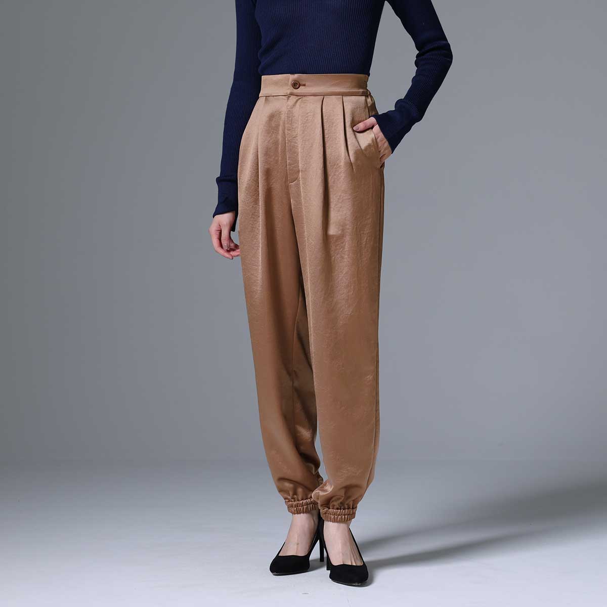 9月下旬~10月上旬お届け予定 F-PT-03「Vintage stretch satin」 Jogger pants
