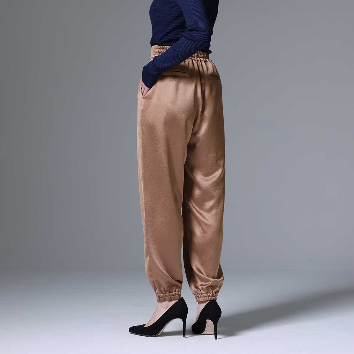 9月下旬~10月上旬お届け予定 F-PT-03「Vintage stretch satin」 Jogger pants