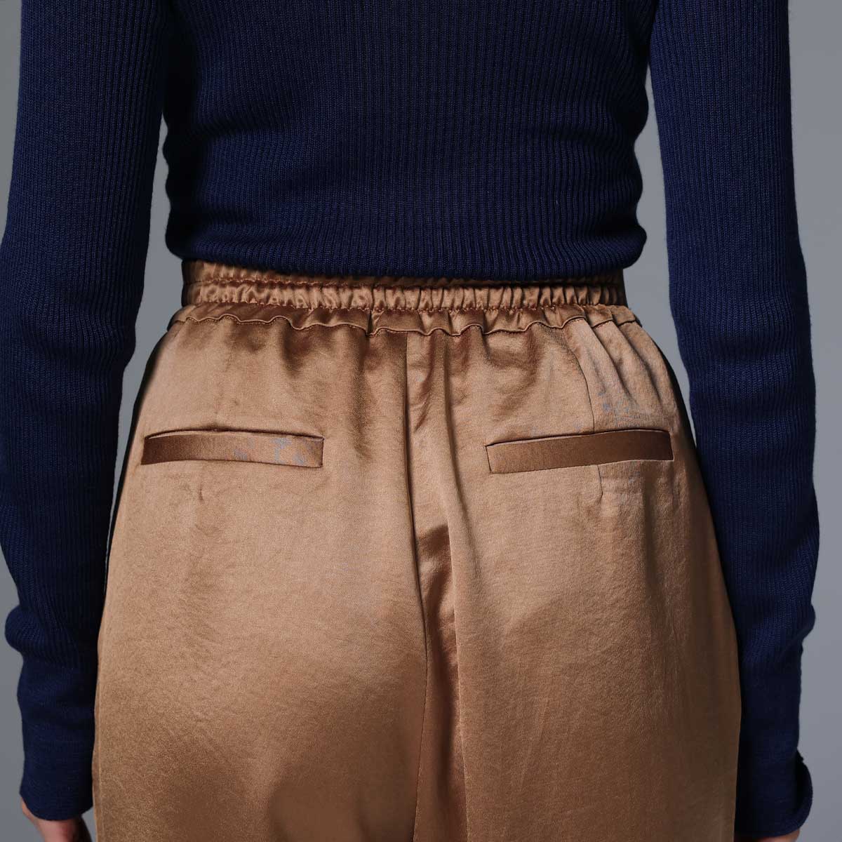 9月下旬~10月上旬お届け予定 F-PT-03「Vintage stretch satin」 Jogger pants