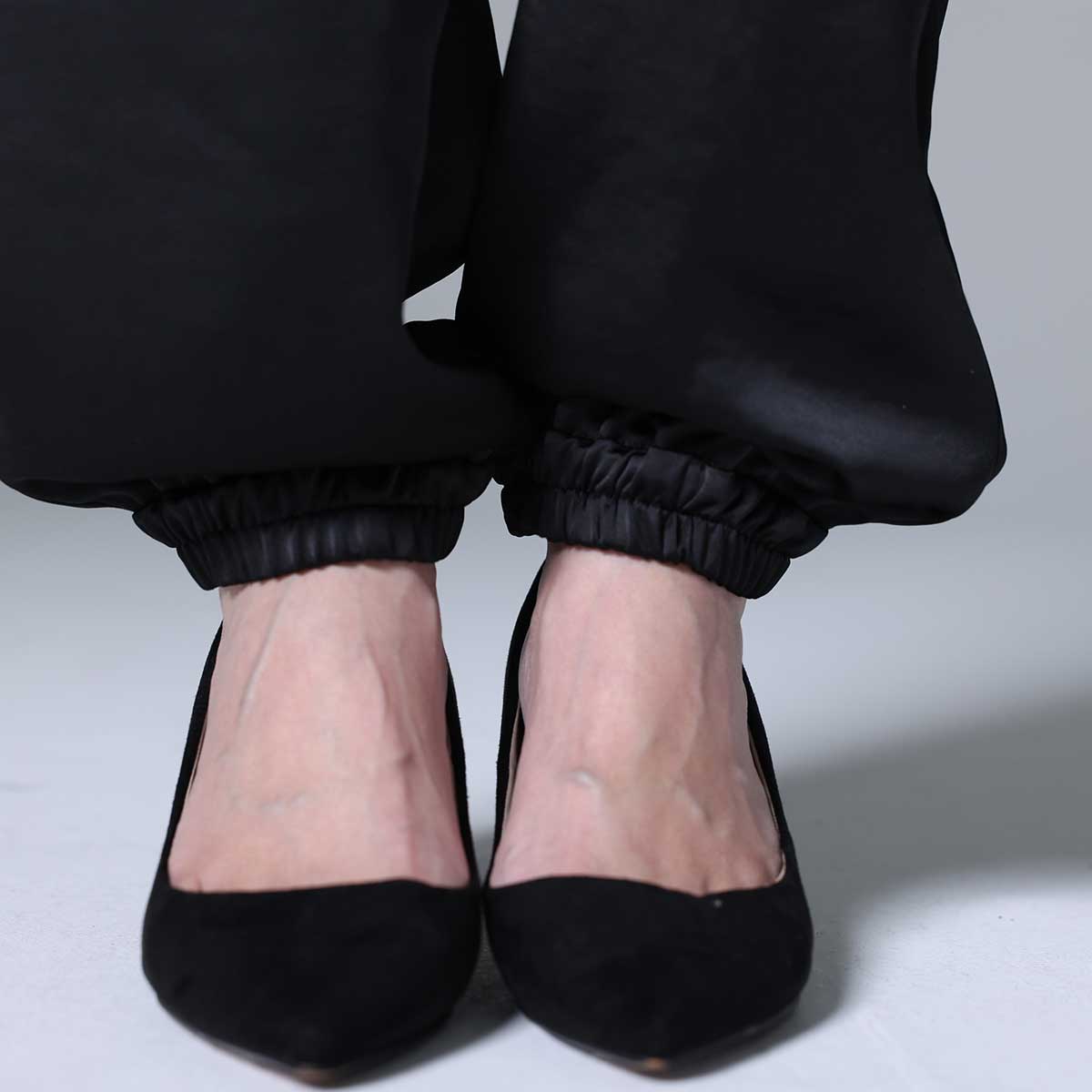 9月下旬~10月上旬お届け予定 F-PT-03「Vintage stretch satin」 Jogger pants