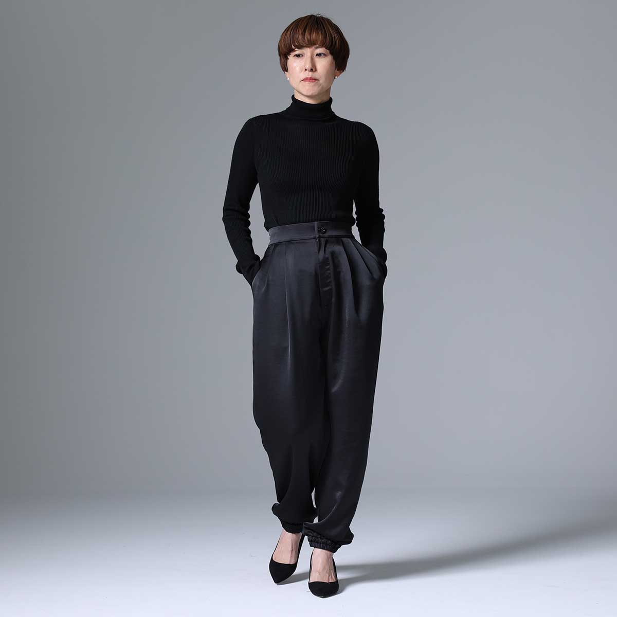9月下旬~10月上旬お届け予定 F-PT-03「Vintage stretch satin」 Jogger pants