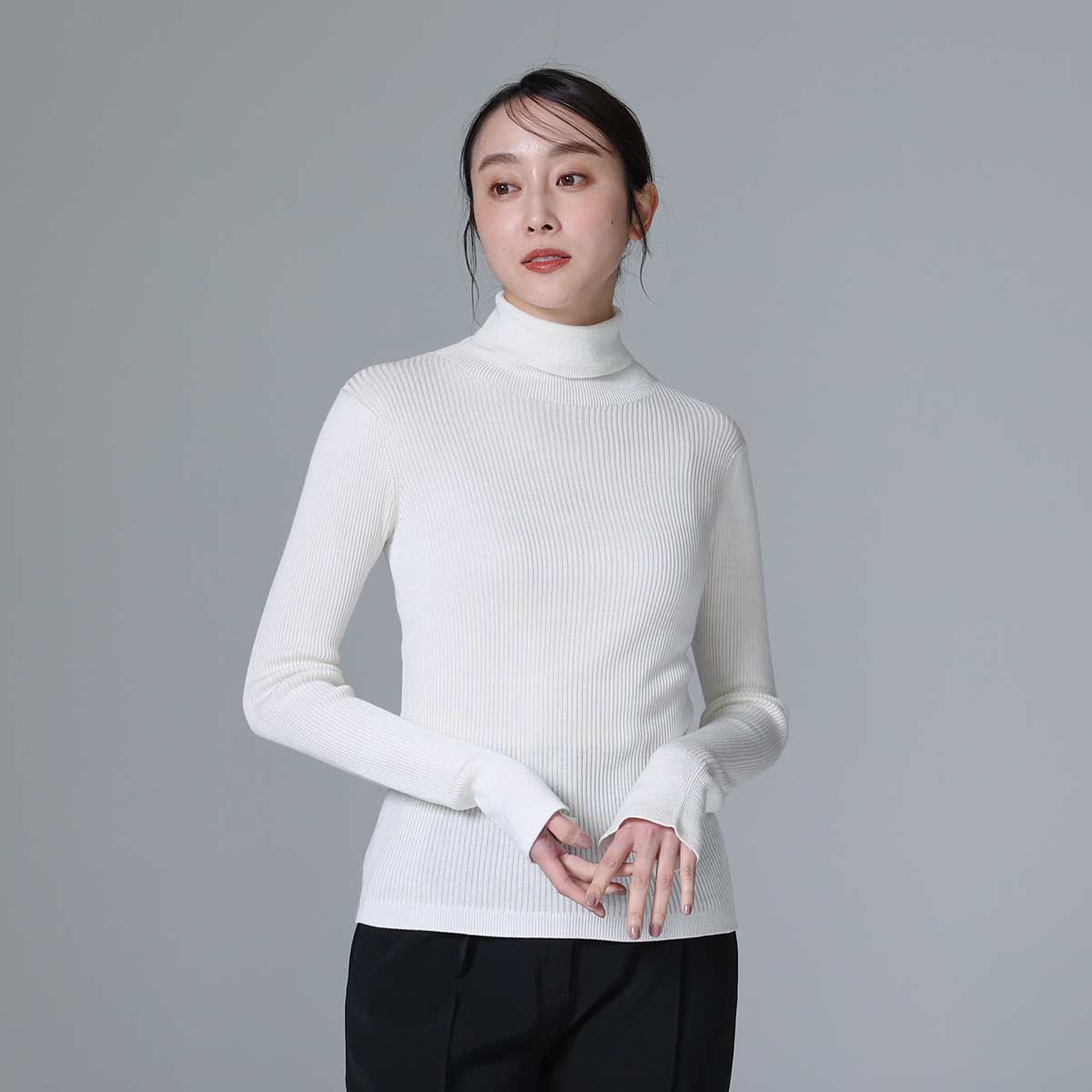 C-BL-83 知更鸟花衬衫 白色