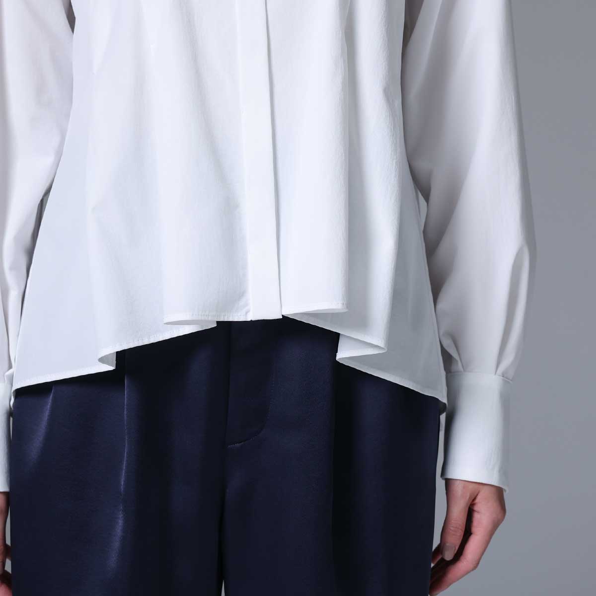 C-BL-83 Robin flower blouse WHITE