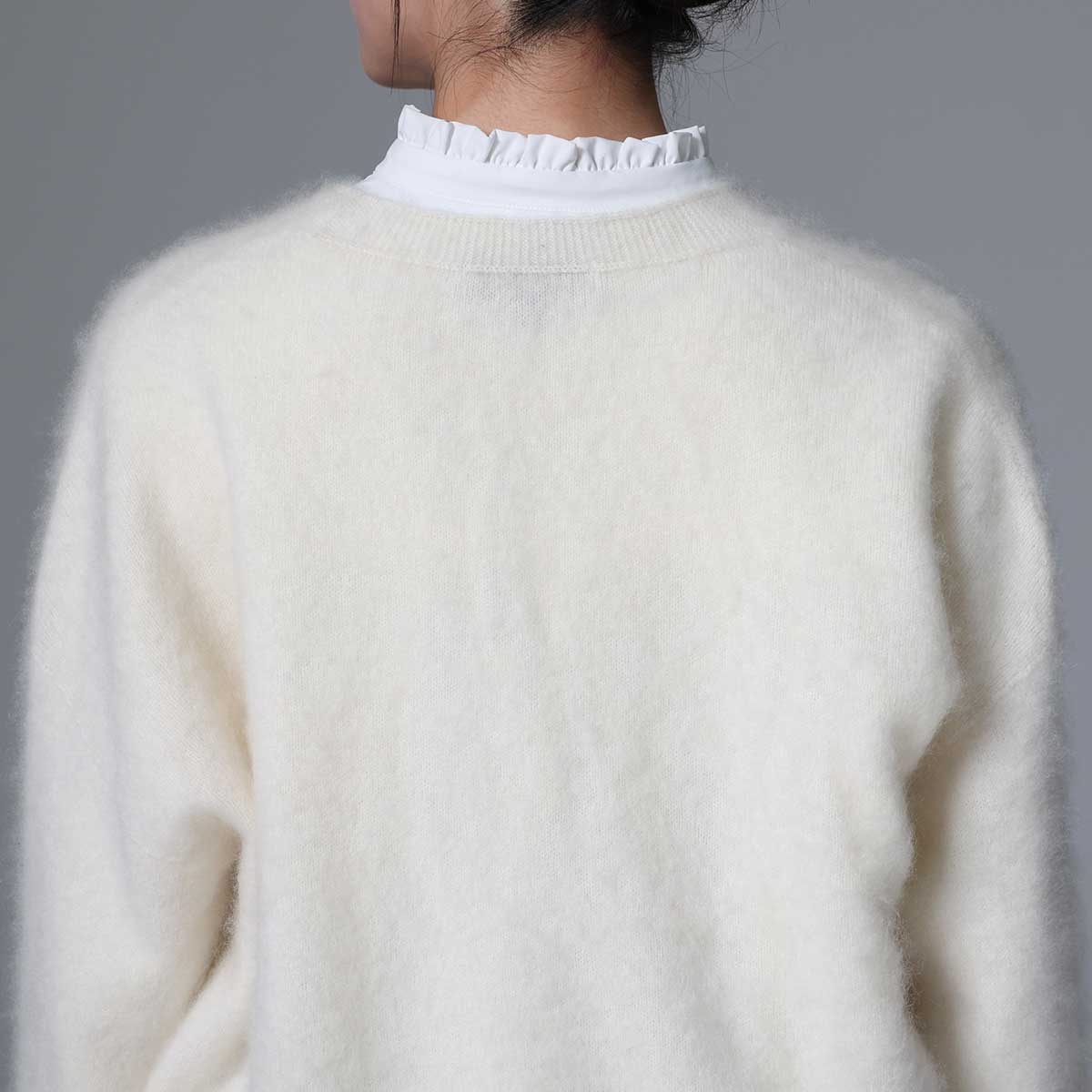 C-BL-83 Robin flower blouse WHITE