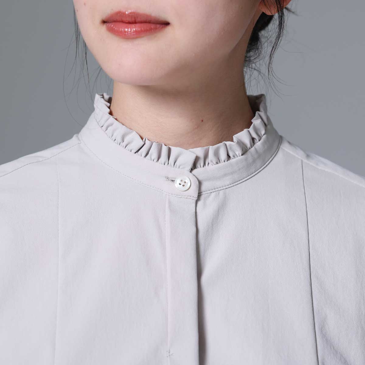 C-BL-83 Robin flower blouse WHITE
