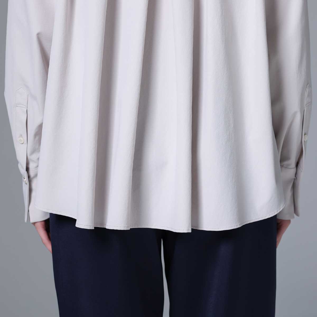 C-BL-83 Robin flower blouse WHITE