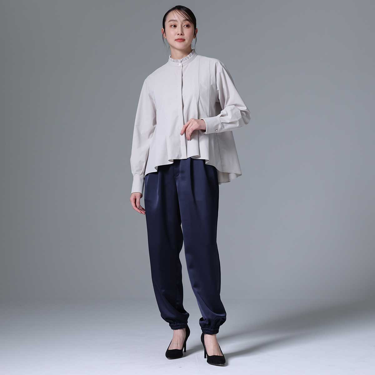 C-BL-83 Robin flower blouse WHITE