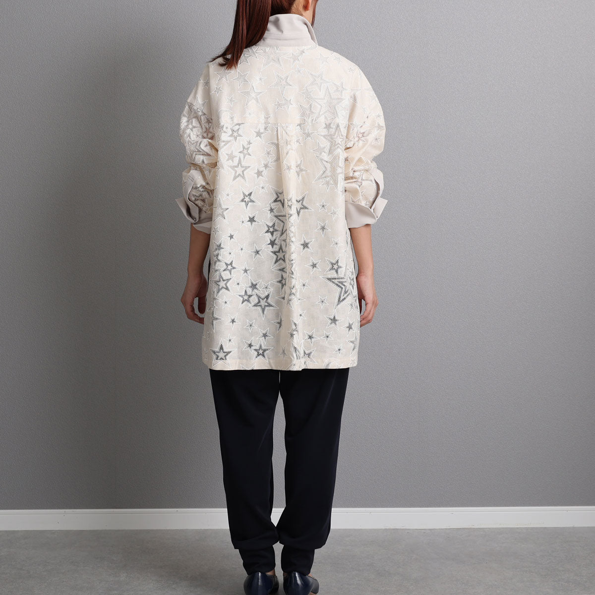 C-BL-83 Robin flower blouse WHITE