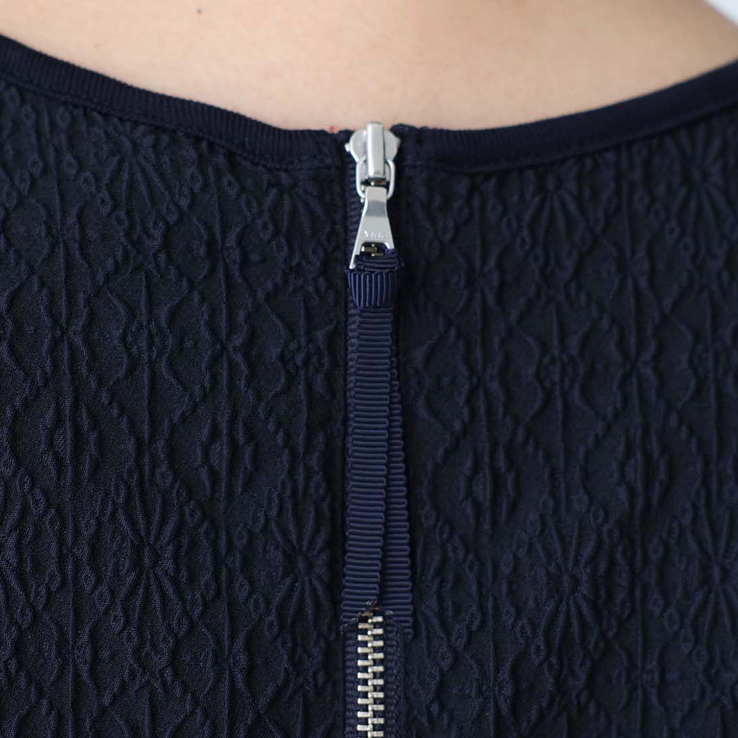 F-BL-06「Jewel Tile」Tee blouse NAVY