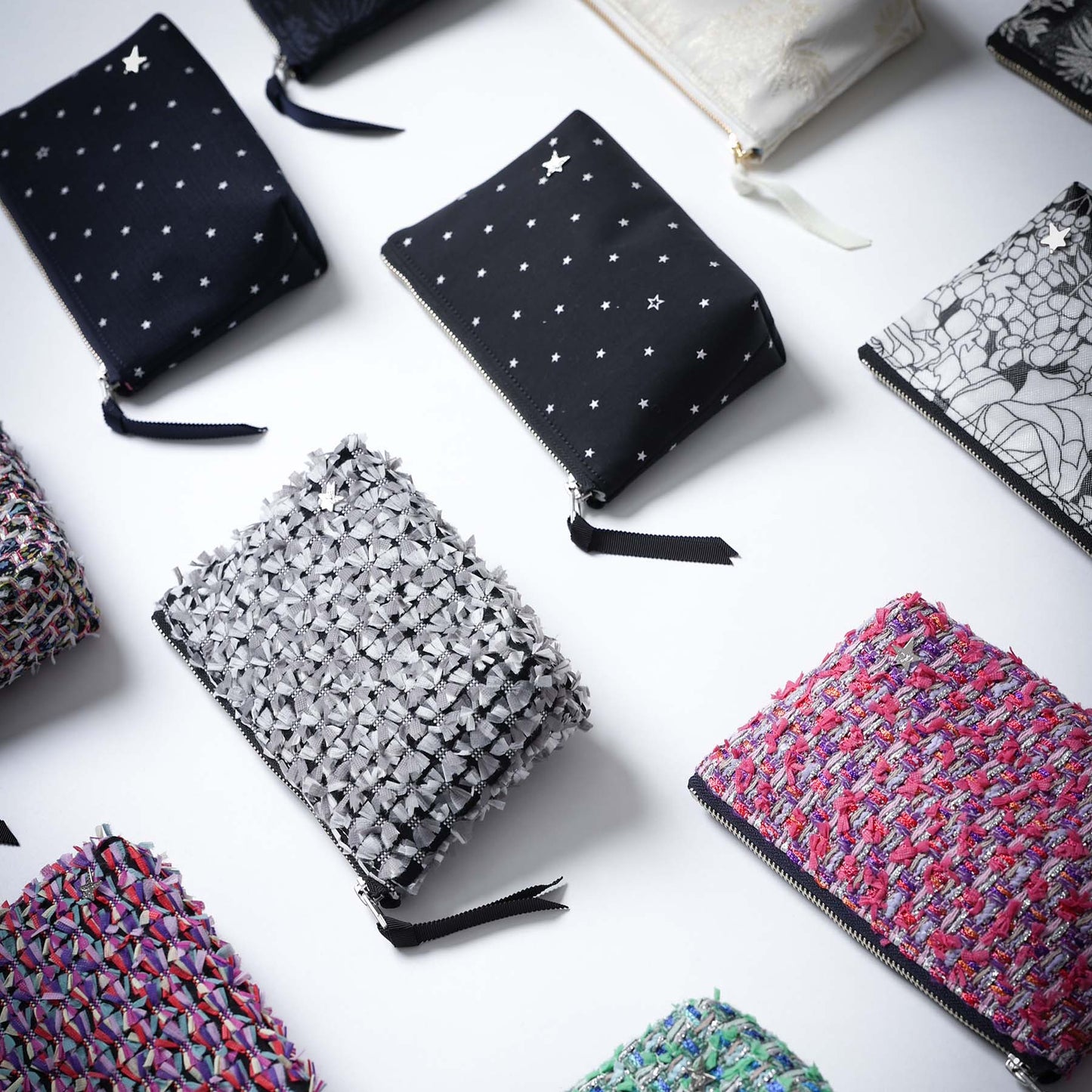 C-BG-101 Expected delivery mid to late June 『The Secret Garden』 Big tote BLACK