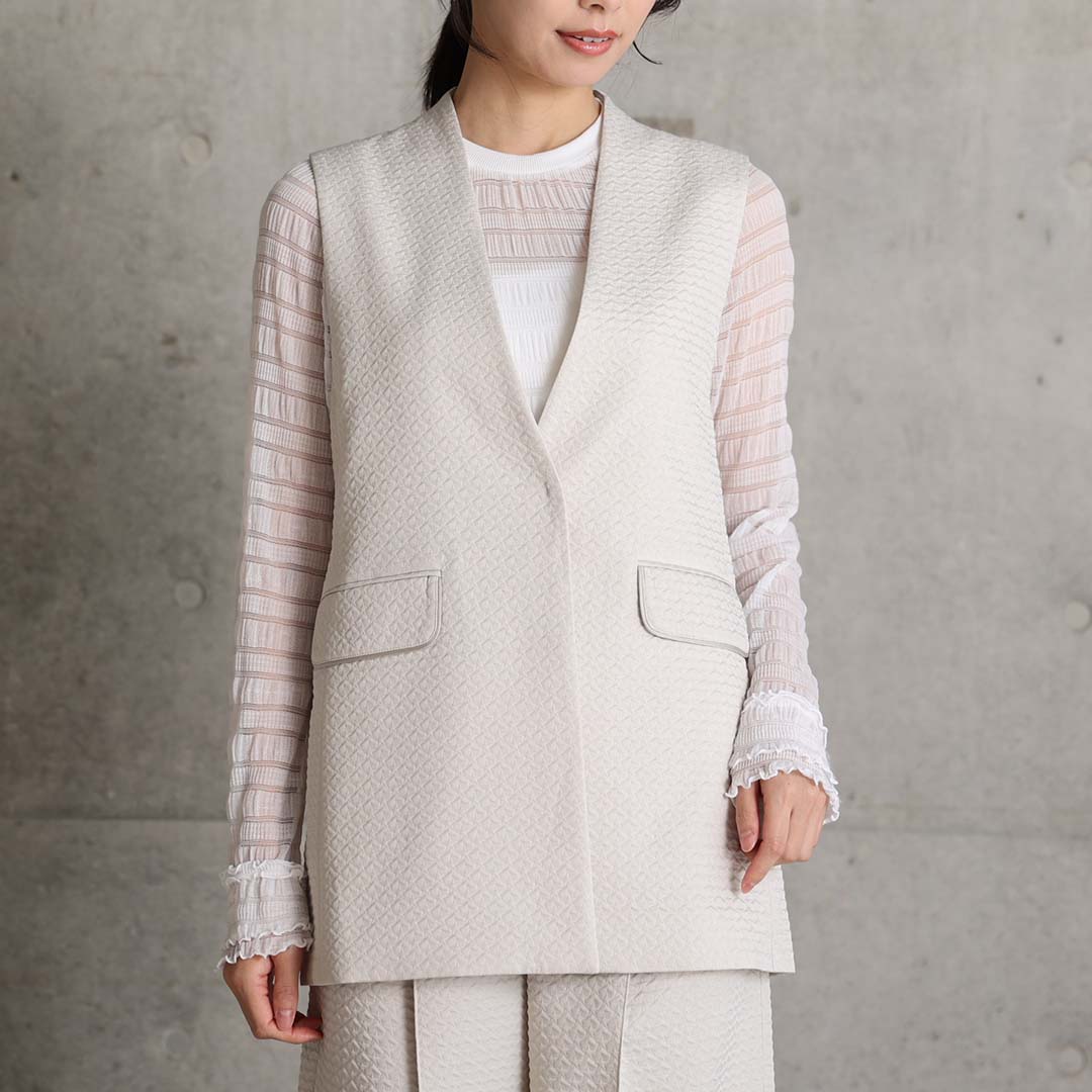 C-VT-08『Stella matelasse』 Short gilet ECRU