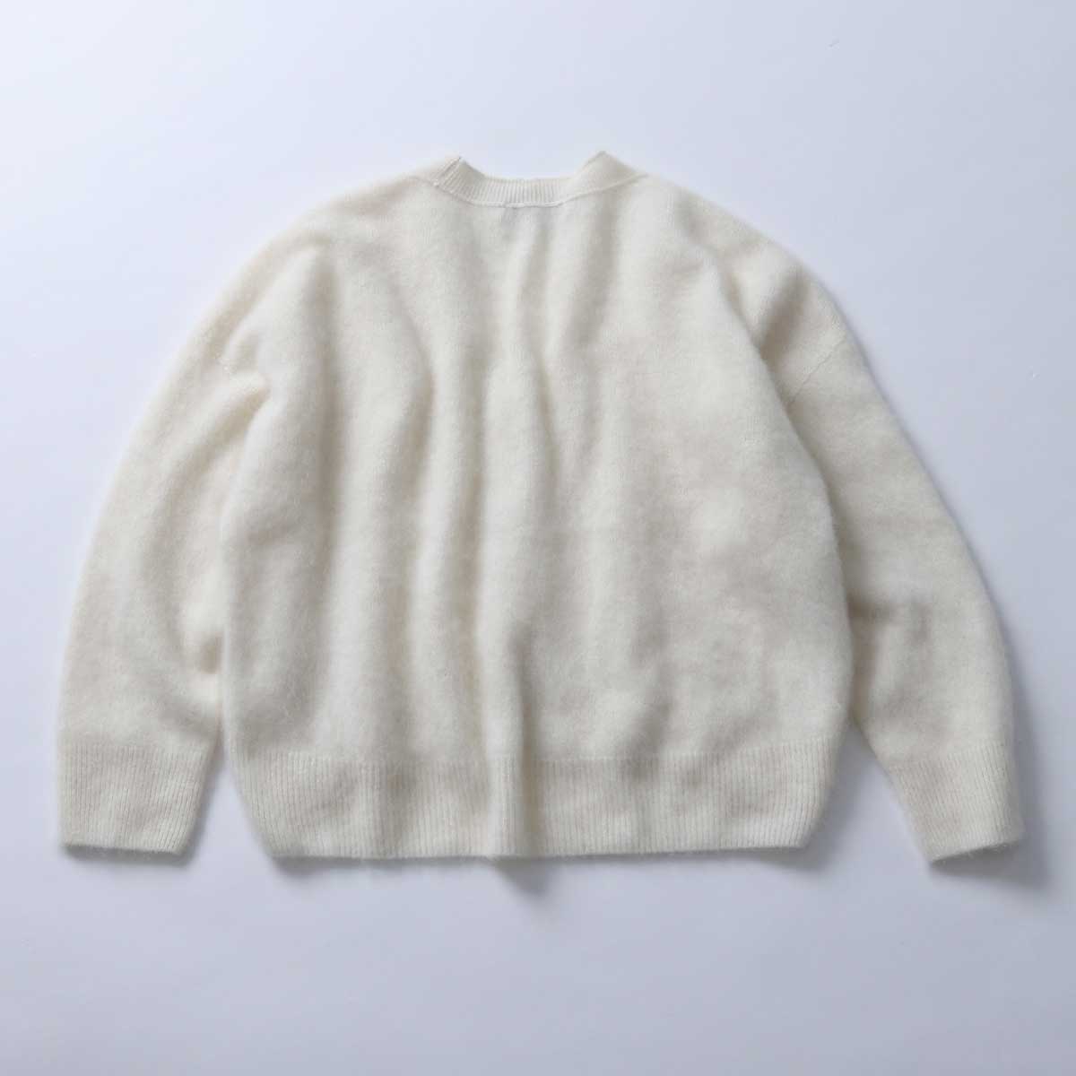 C-BL-83 Robin flower blouse WHITE