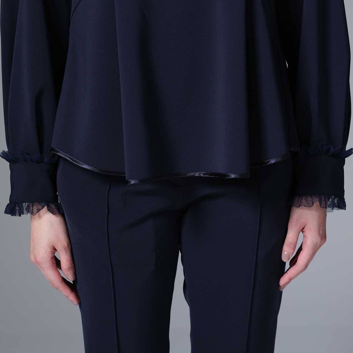 9月下旬~10月上旬お届け予定 F-BL-03「Technical double cloth」 Pullover blouse