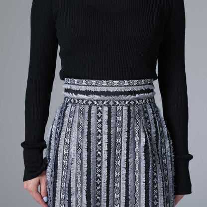 9月下旬~10月上旬お届け予定 F-SK-02「Tyrol Feather」 A-line skirt