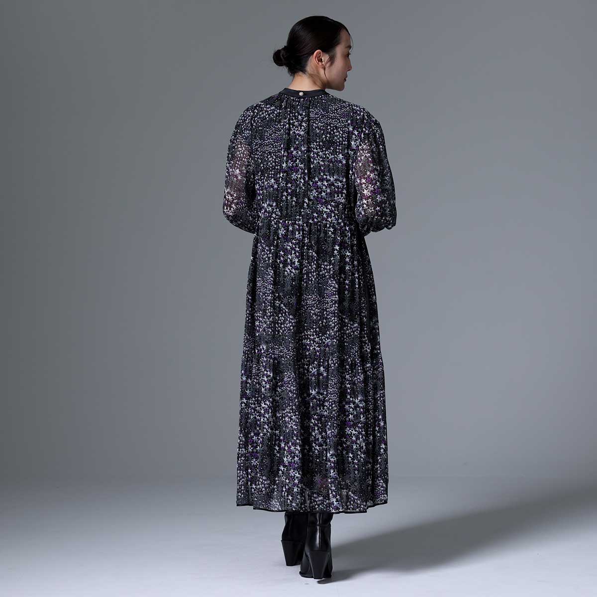 C-BL-83 知更鸟花衬衫 白色