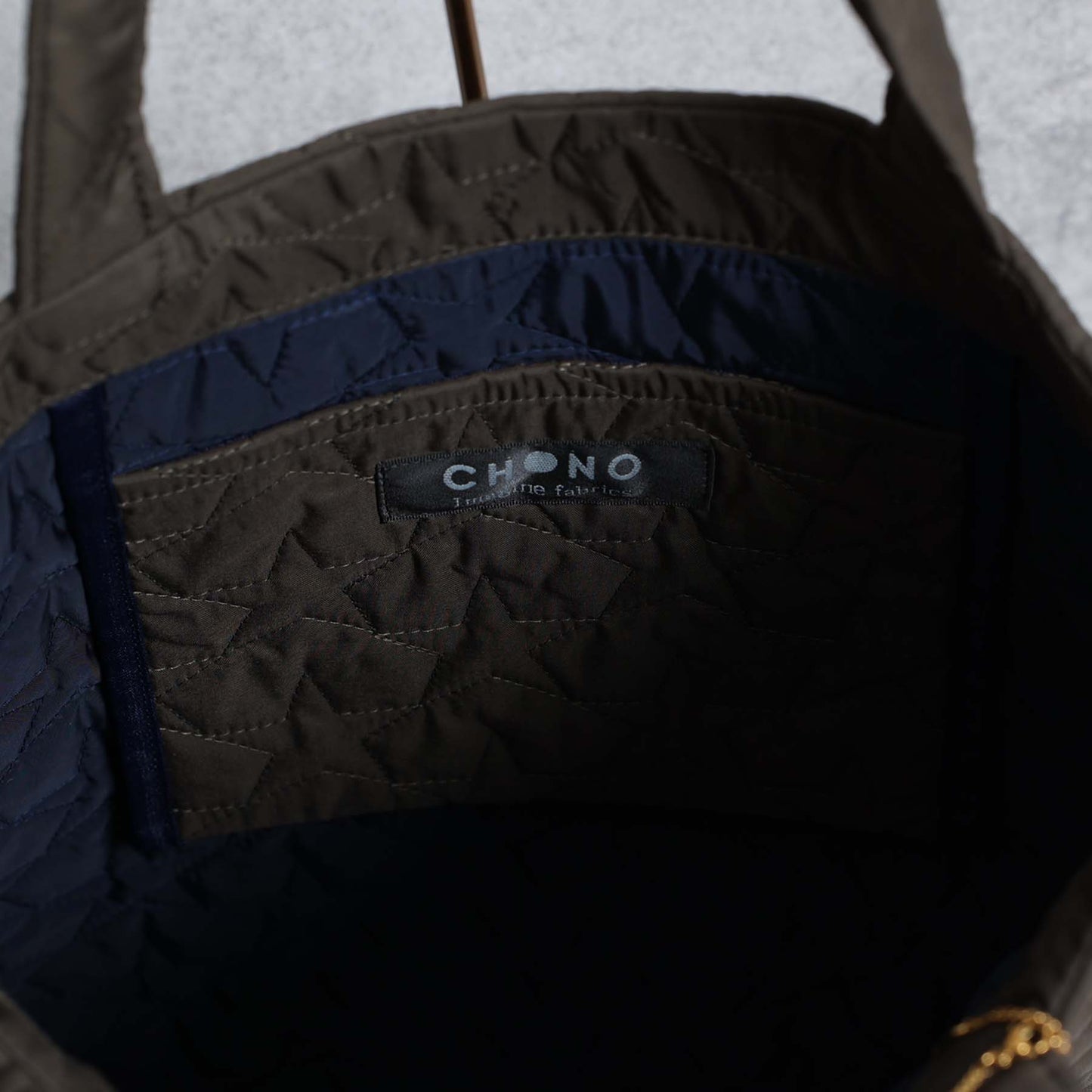 C-BG-11「Stella quilt（裏地なしキルティング）」Tote Bag NAVY&KHAKI