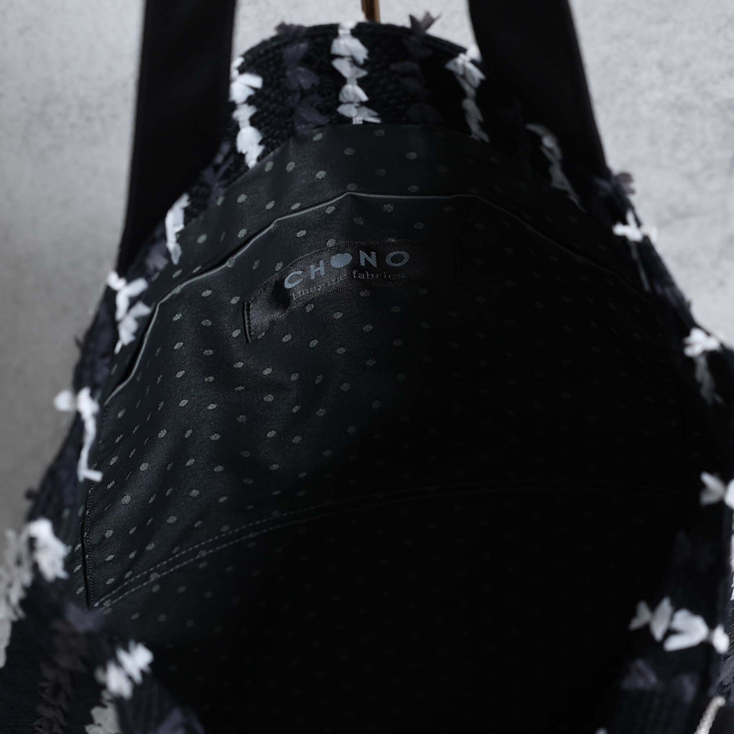 C-BG-101 Expected delivery mid to late June 『The Secret Garden』 Big tote BLACK