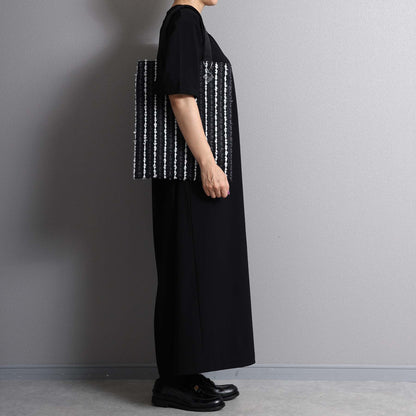 C-BG-101 Expected delivery mid to late June 『The Secret Garden』 Big tote BLACK