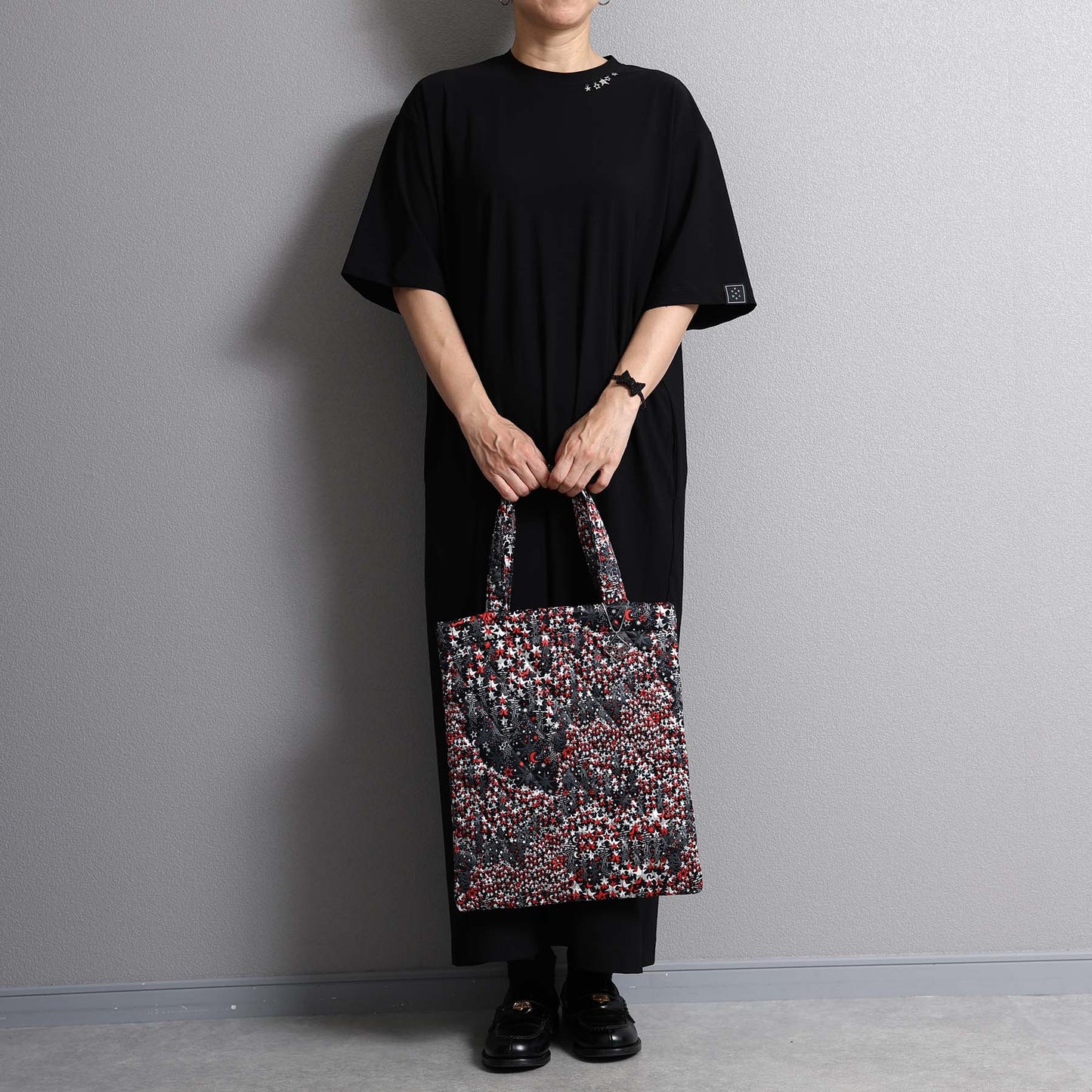 C-BG-12「fly me to the moon 」Quilt tote Bag DARK NAVY×RED