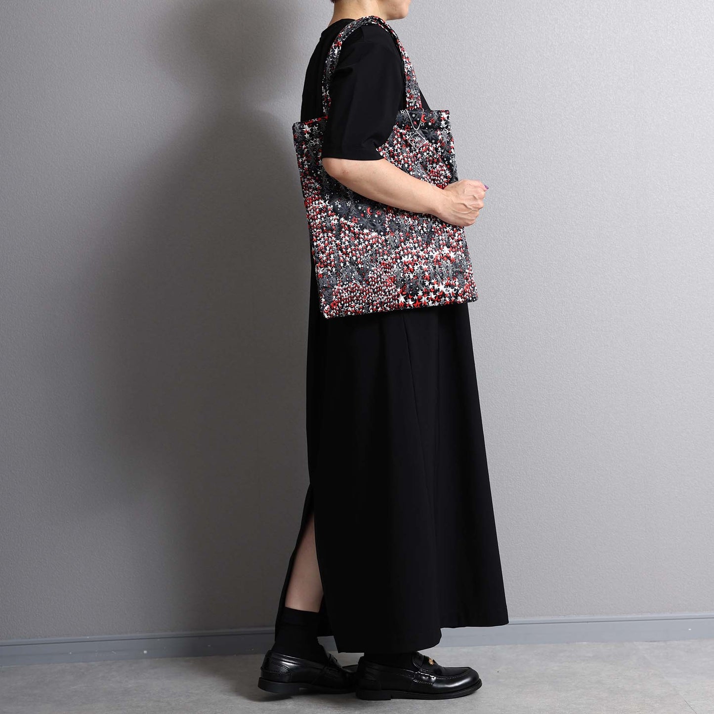 C-BG-12「fly me to the moon 」Quilt tote Bag DARK NAVY×RED