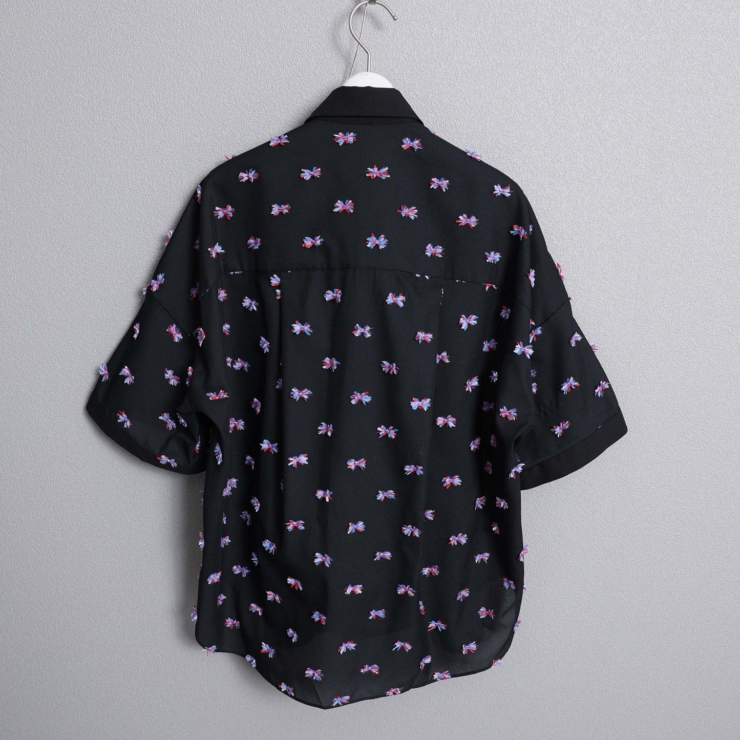 C-BL-83 Robin flower blouse WHITE