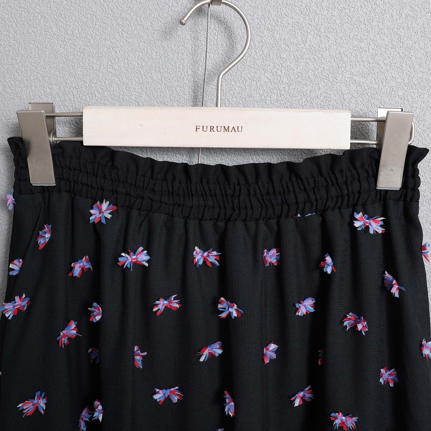 C-BL-83 Robin flower blouse WHITE