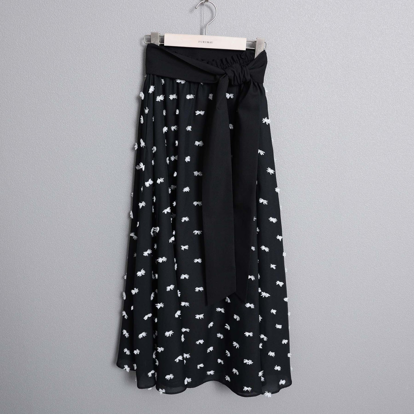 C-BL-83 Robin flower blouse WHITE