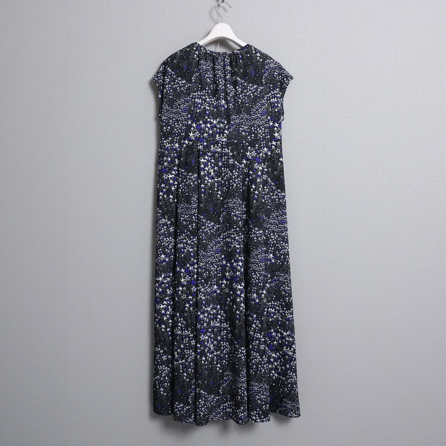 C-BL-83 Robin flower blouse WHITE