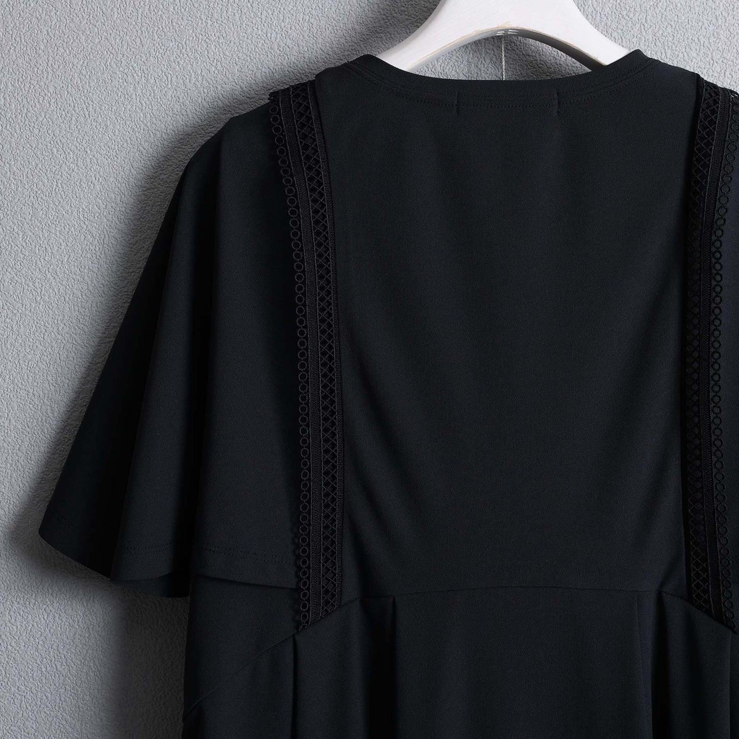 C-BL-83 Robin flower blouse WHITE