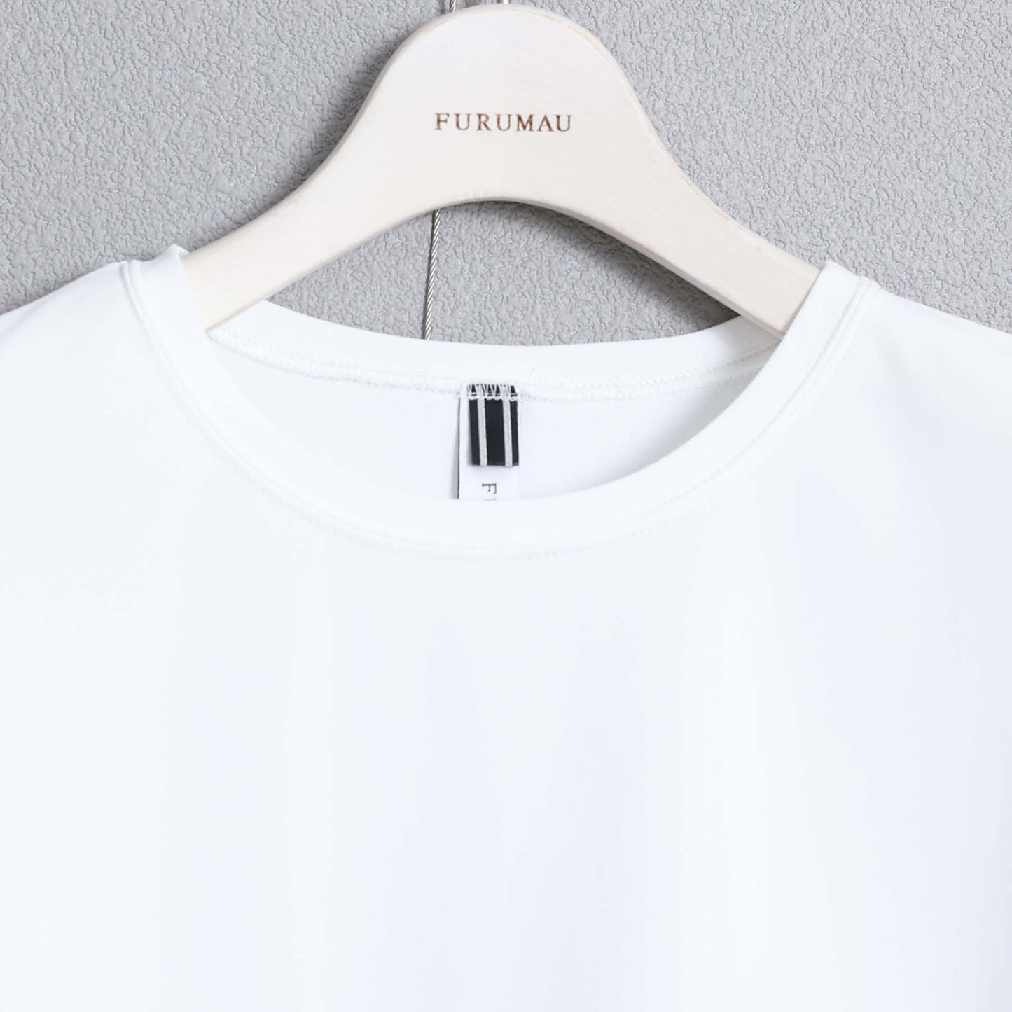 C-BL-83 知更鸟花衬衫 白色