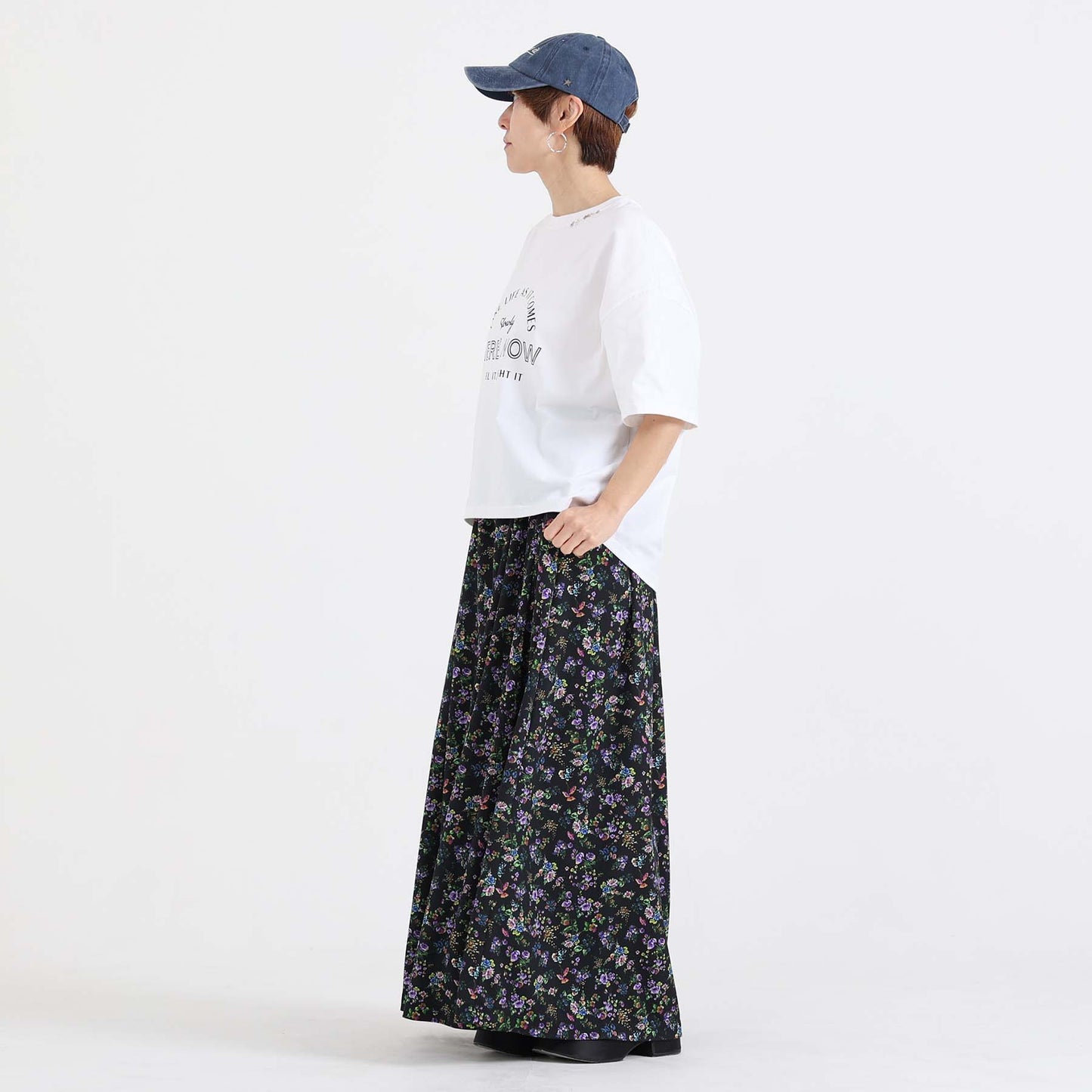 C-BL-83 Robin flower blouse WHITE