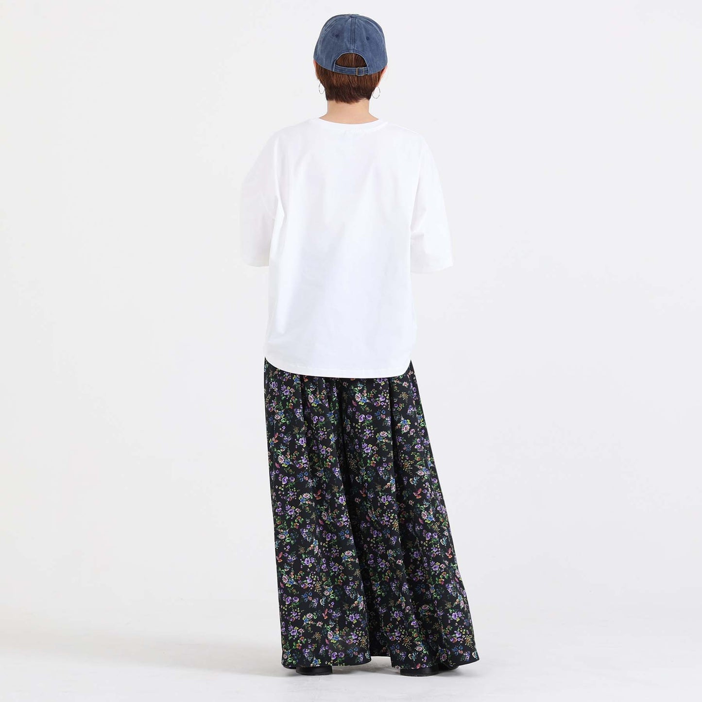 C-BL-83 Robin flower blouse WHITE