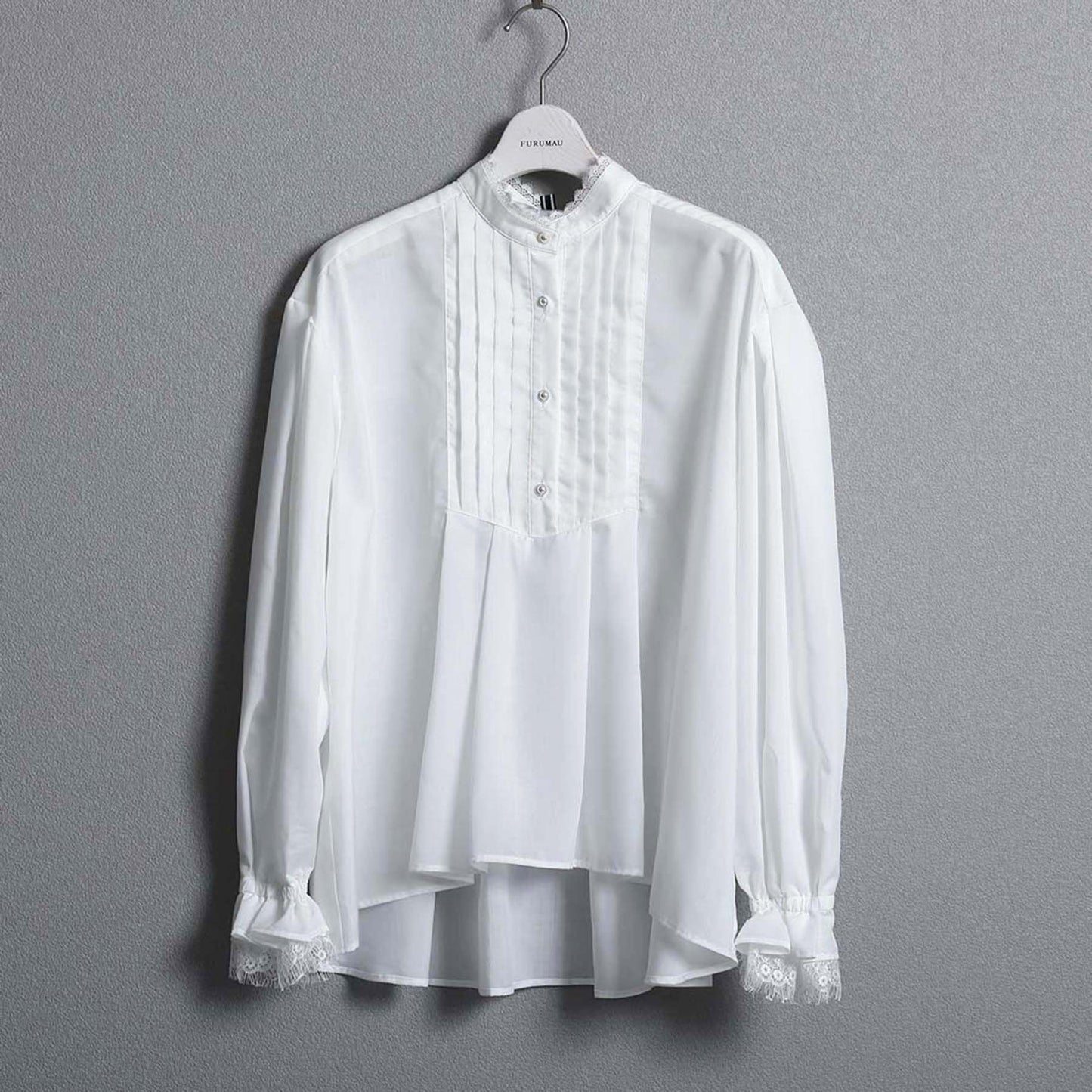 C-BL-83 Robin flower blouse WHITE