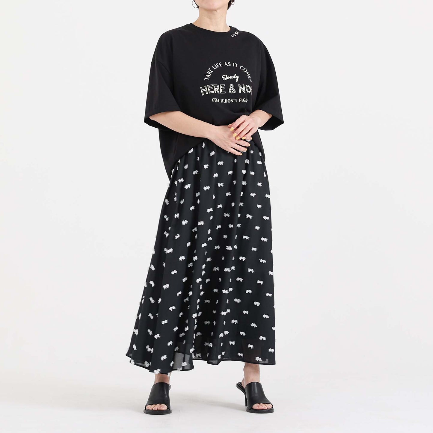 C-BL-83 Robin flower blouse WHITE