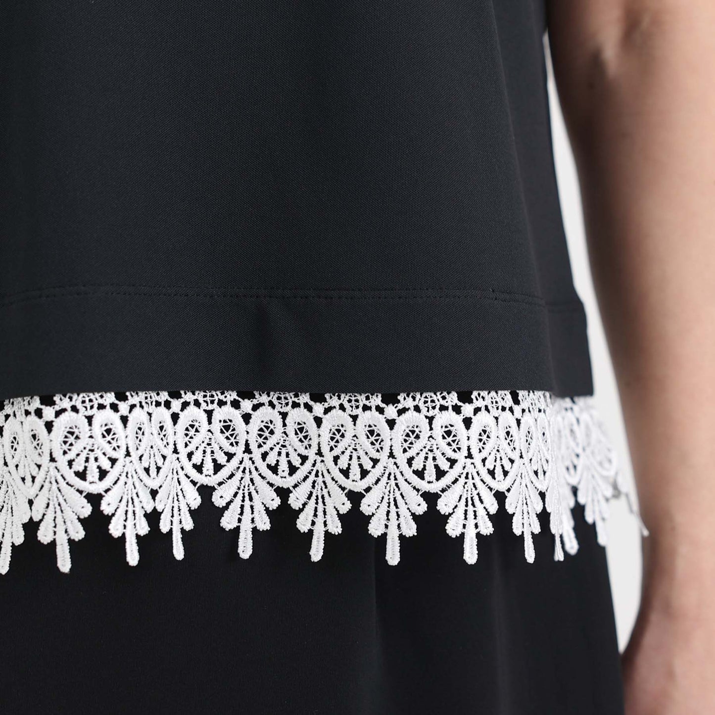 C-BL-83 知更鸟花衬衫 白色