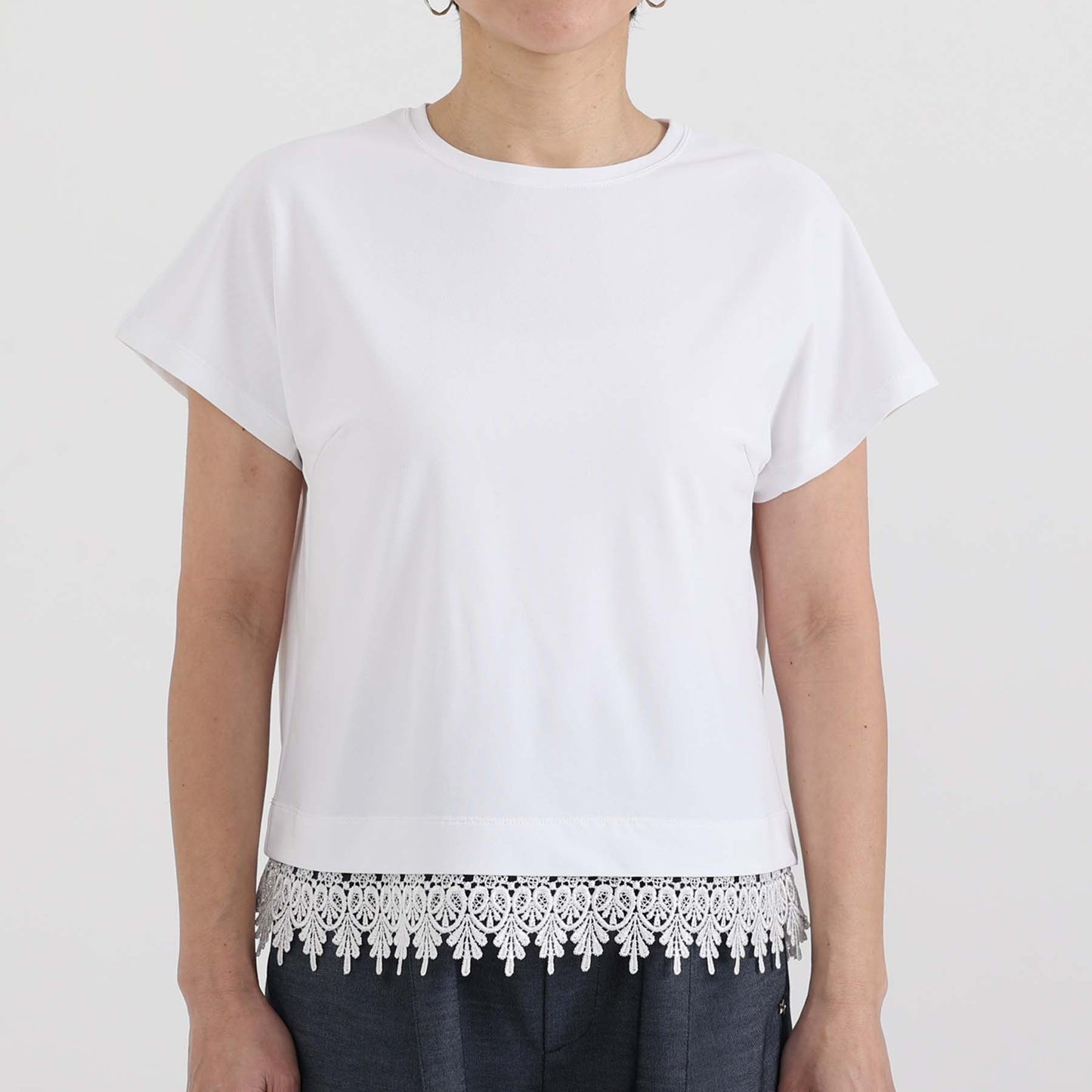 C-BL-83 知更鸟花衬衫 白色