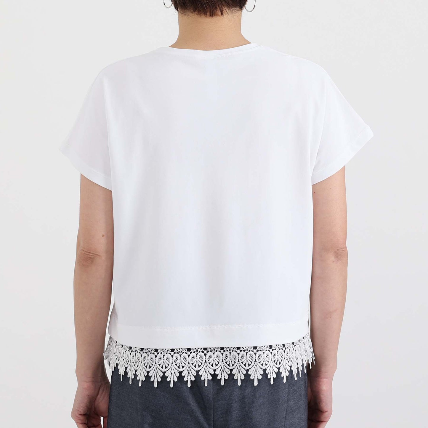 C-BL-83 知更鸟花衬衫 白色