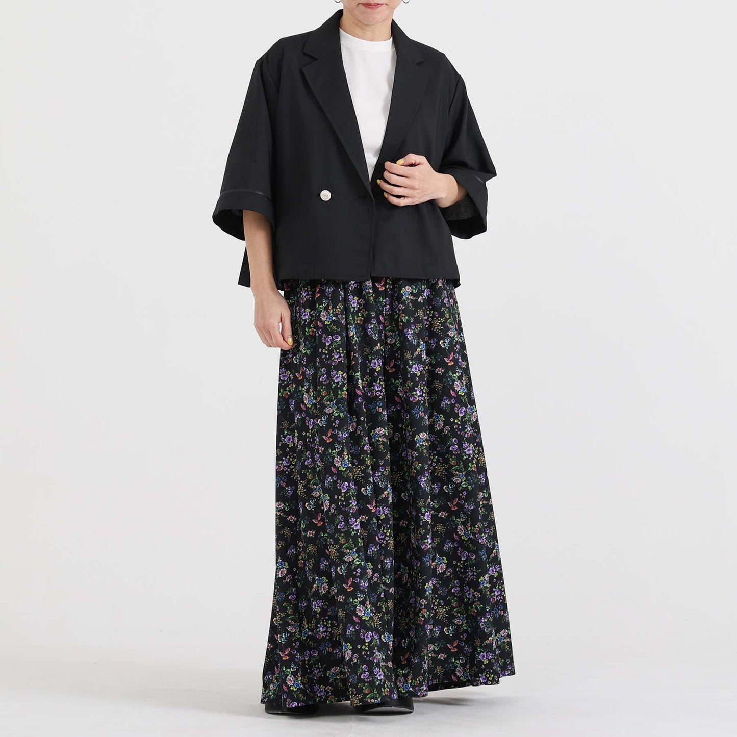 C-BL-83 Robin flower blouse WHITE