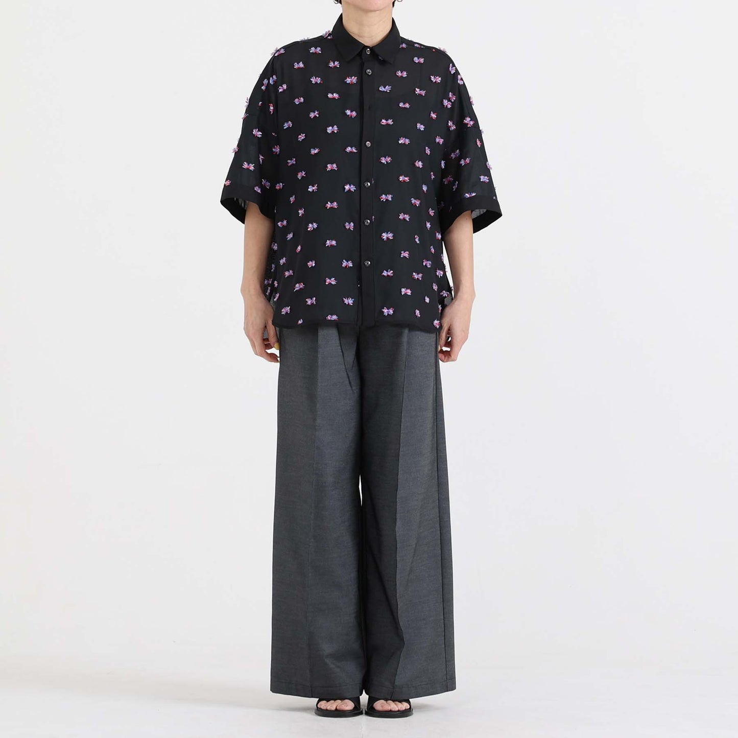 C-BL-83 Robin flower blouse WHITE