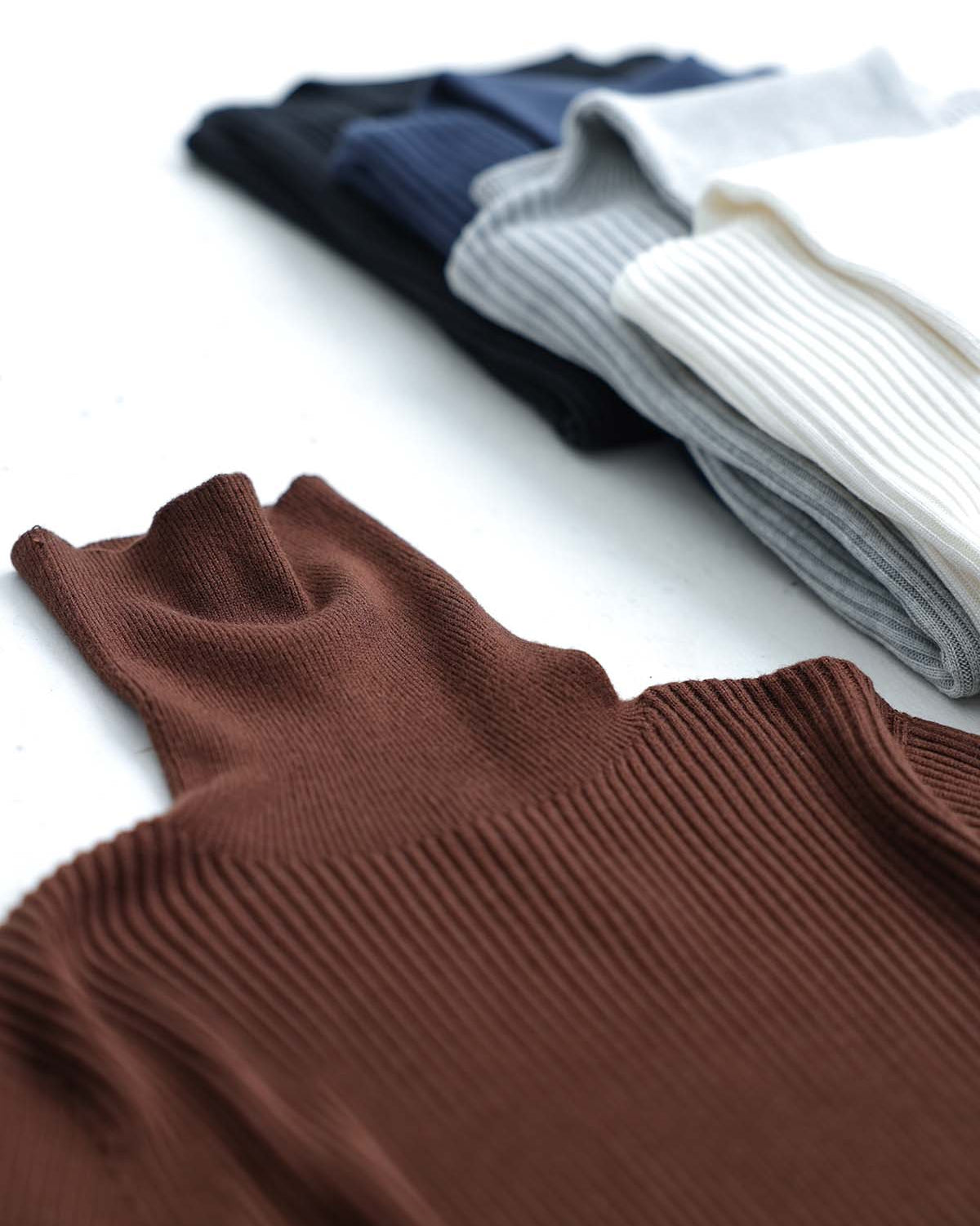 2026AW【10月下旬お届け予定】 F-KN-05「Pure Feather Silk」Rib turtle knit【全4色】