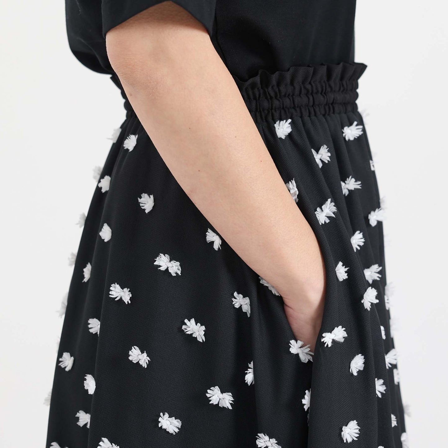 C-BL-83 Robin flower blouse WHITE