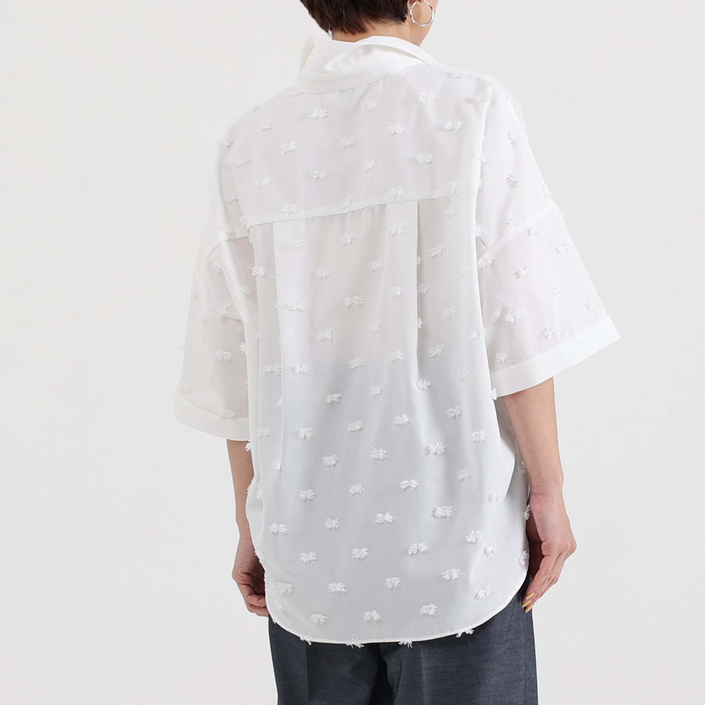 C-BL-83 Robin flower blouse WHITE