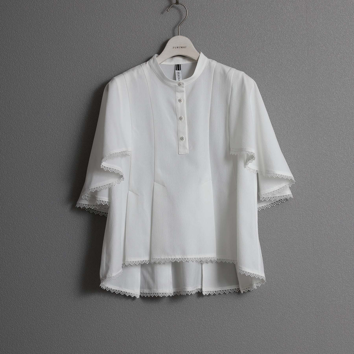 C-BL-83 Robin flower blouse WHITE