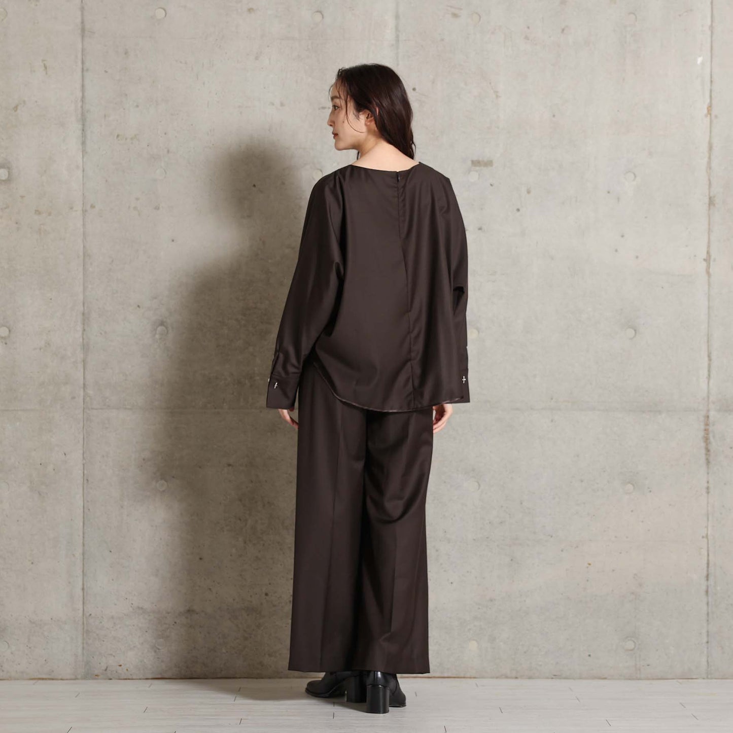 2026AW【10月下旬お届け予定】 F-BL-07「Super140’s Luxe Wool」Dolman sleeve blouse【全2色】