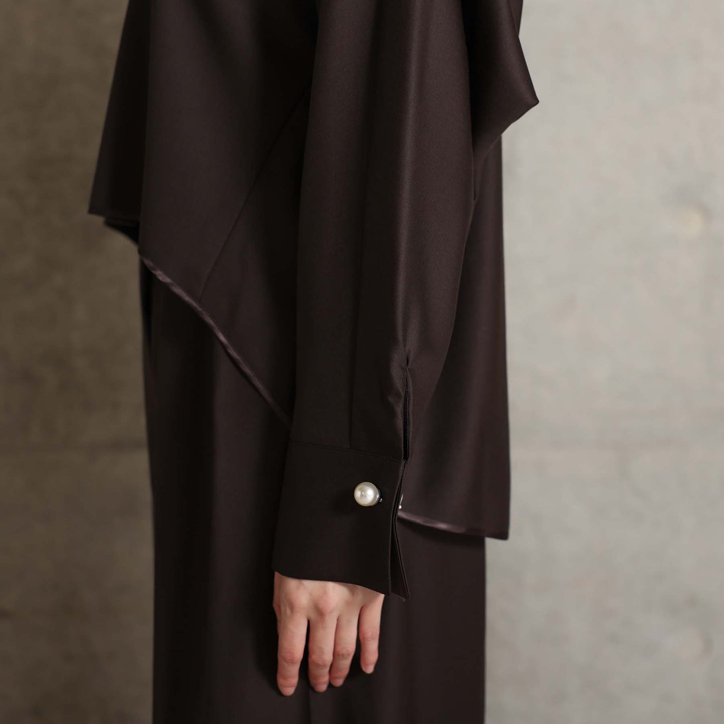 2026AW【10月下旬お届け予定】 F-BL-07「Super140’s Luxe Wool」Dolman sleeve blouse【全2色】