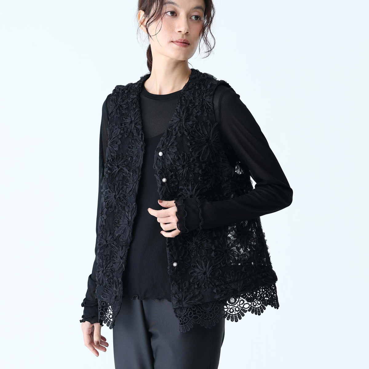 C-BL-83 Robin flower blouse WHITE